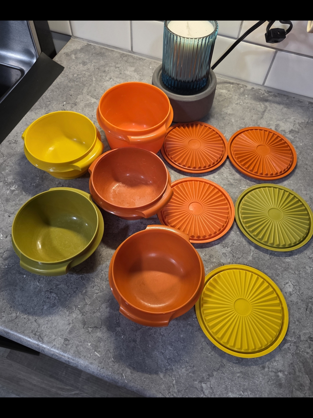 Vintage Tupperware Bowls With Lids
